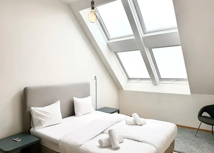 Апартаменти Spacious Penthouse In Favoriten *