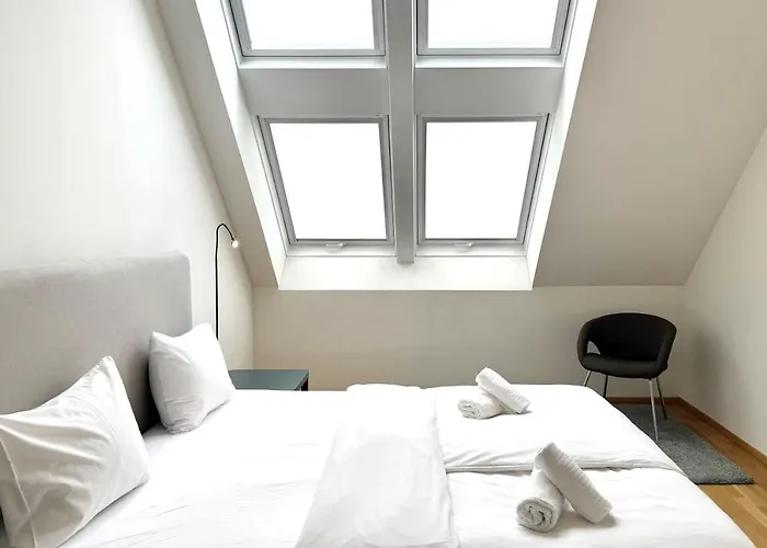 Spacious Penthouse In Favoriten Апартаменти *