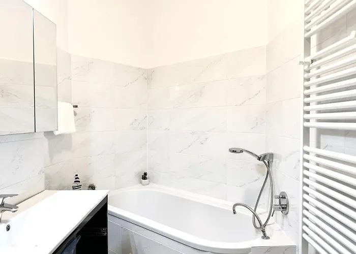 Spacious Penthouse In Favoriten * Відень