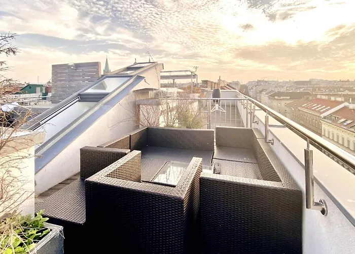 Spacious Penthouse In Favoriten Апартаменти